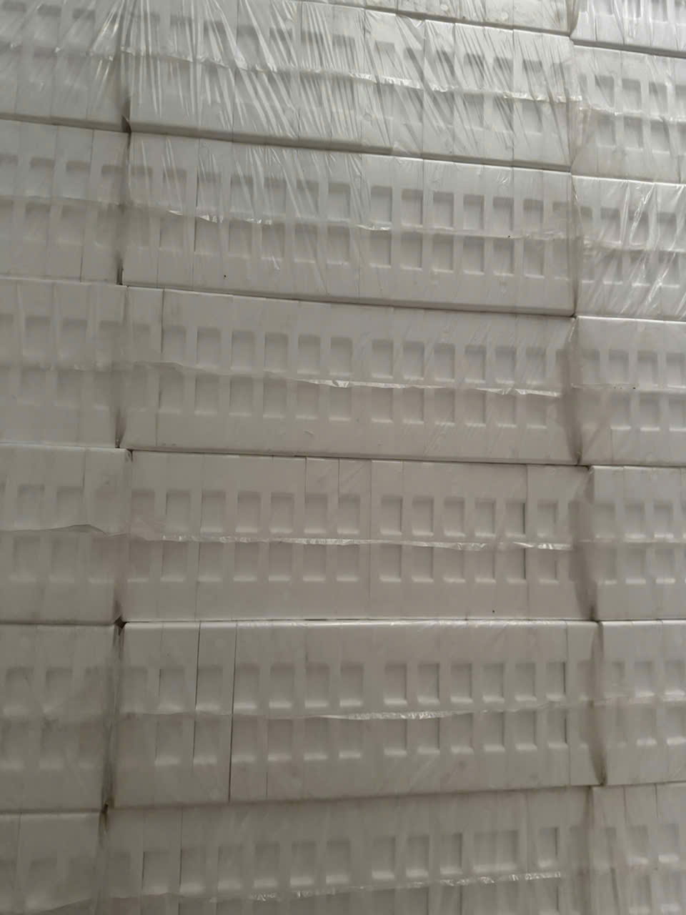 Xốp góc bàn