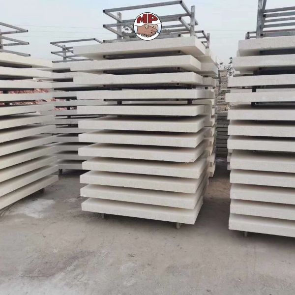 tấm xốp cách nhiệt ở ngoài trời
